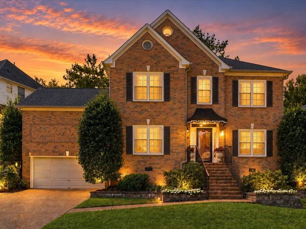 8456 Indian Hills Dr, Nashville, TN 37221