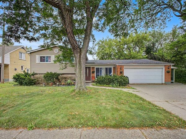 27355 Clairview Drive , Dearborn Heights, Mi 48127