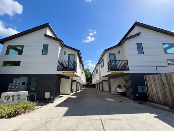 913 Duncan LN, Unit 103, Austin, TX 78705