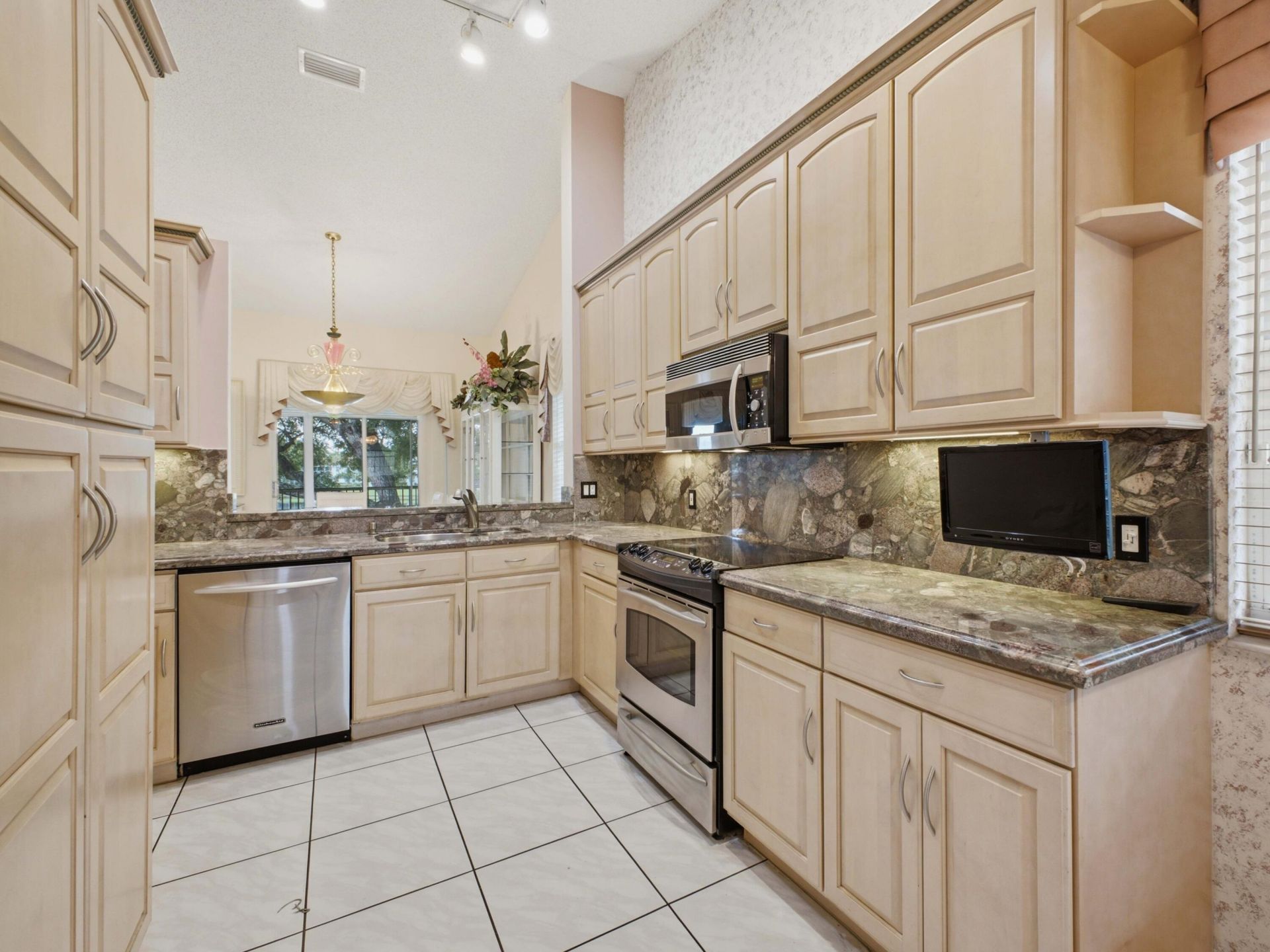 7881 Whispering Palms Drive, Unit 202, Boynton Beach, FL 33437 Photo