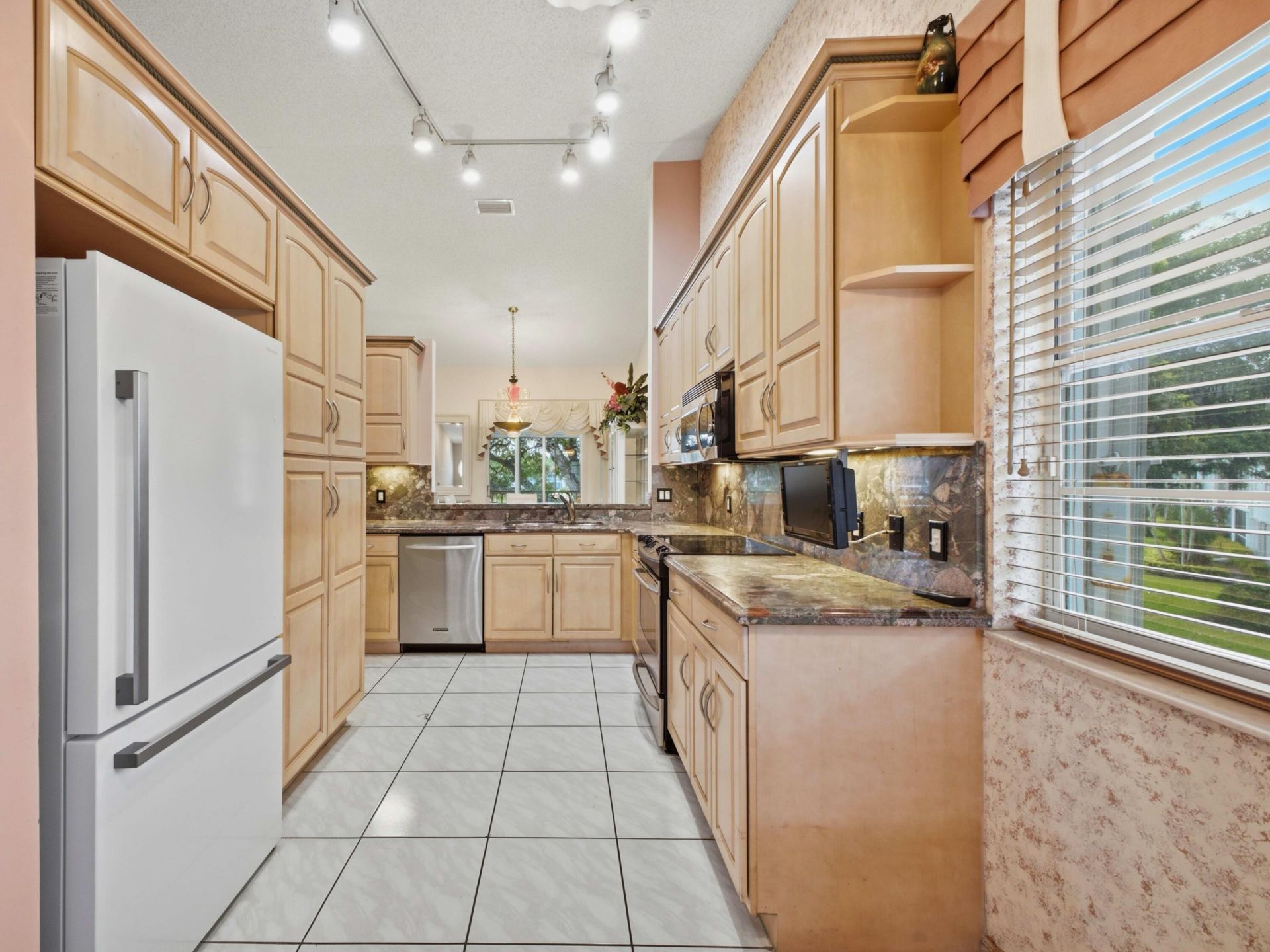 7881 Whispering Palms Drive, Unit 202, Boynton Beach, FL 33437 Photo
