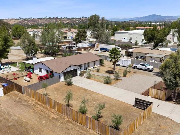 1922 Vermont, Ramona, CA 92065