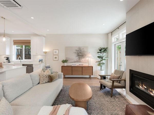 1964 John Rd, Unit #104, North Saanich, BC V8L 2P9