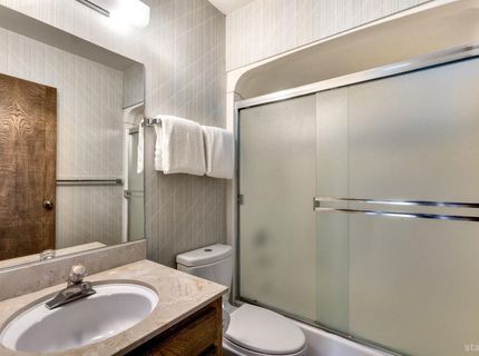 2031 Venice Drive, Unit 323, South Lake Tahoe, CA 96150 Photo