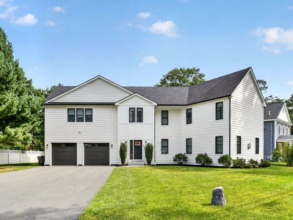 23 Evergreen Rd, Natick, MA 01760