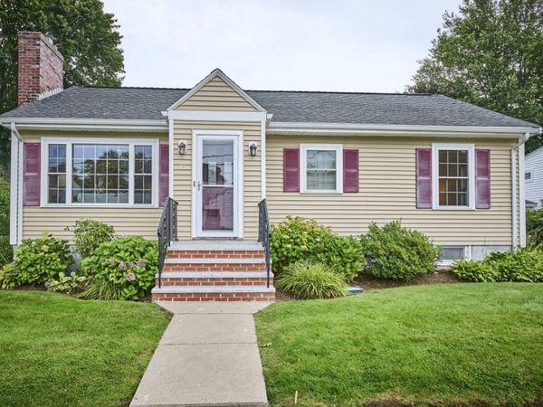 25 Jensen Rd, Watertown, MA 02472