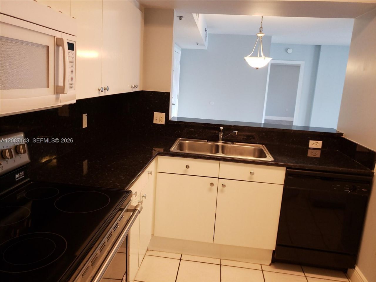 9340 Fontainebleau Blvd, Unit W212, Miami, FL 33172 Photo