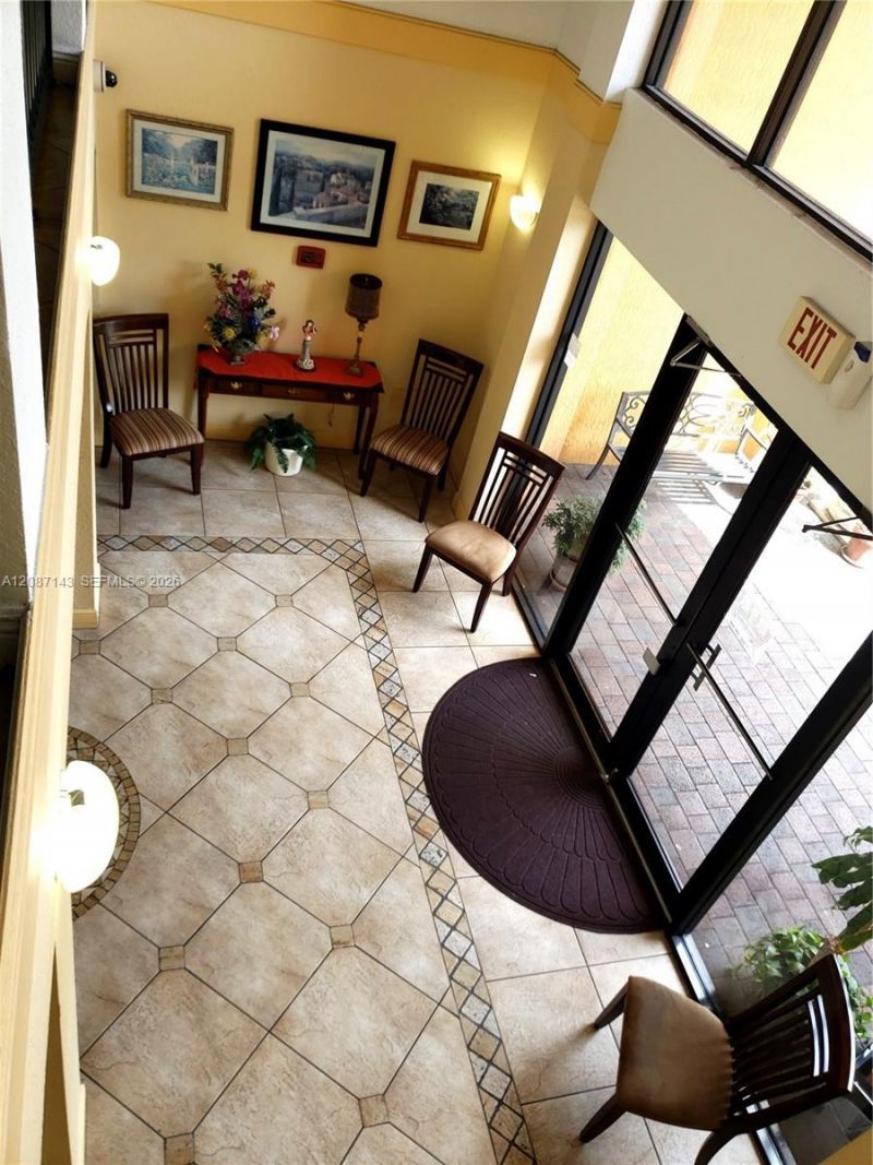 9340 Fontainebleau Blvd, Unit W212, Miami, FL 33172 Photo