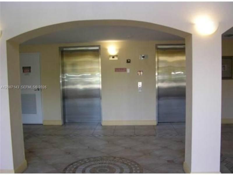 9340 Fontainebleau Blvd, Unit W212, Miami, FL 33172 Photo