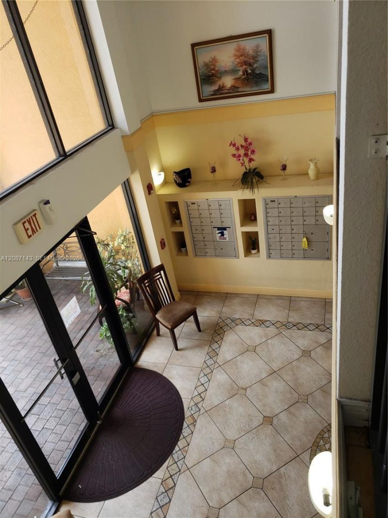 9340 Fontainebleau Blvd, Unit W212, Miami, FL 33172 Photo