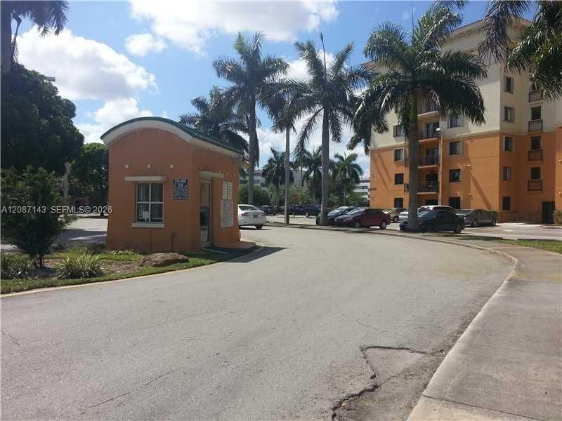 9340 Fontainebleau Blvd, Unit W212, Miami, FL 33172 Photo