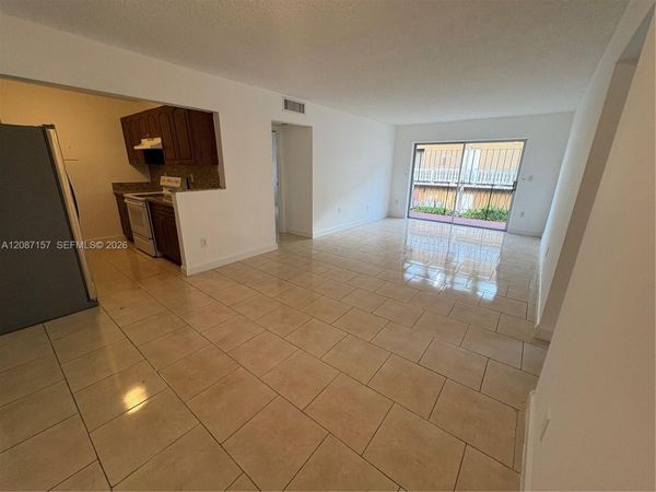 633 S Royal Poinciana Blvd , Unit B218, Miami Springs, FL 33166