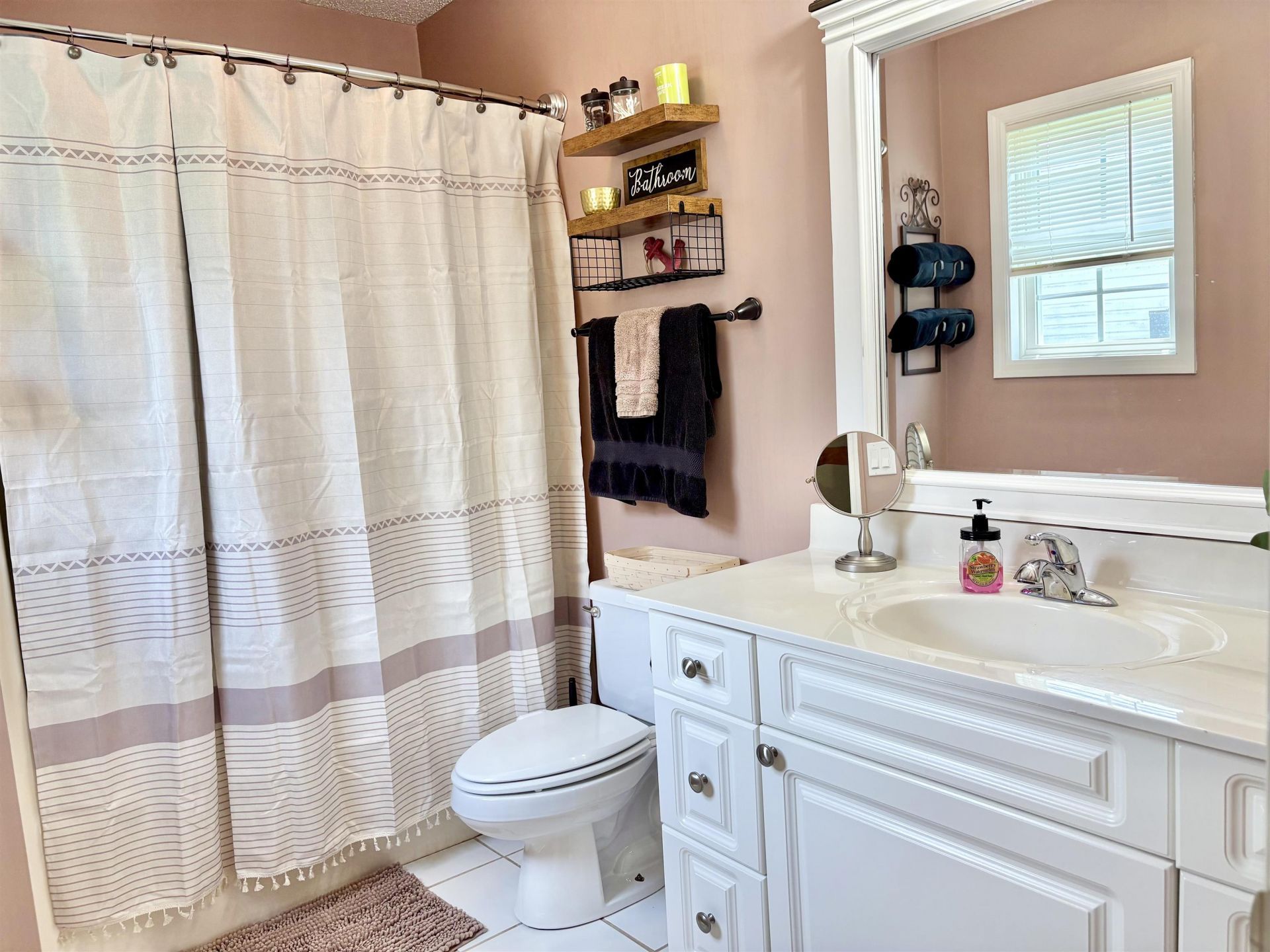 72 Daniel Morrall Ln. Photo 15