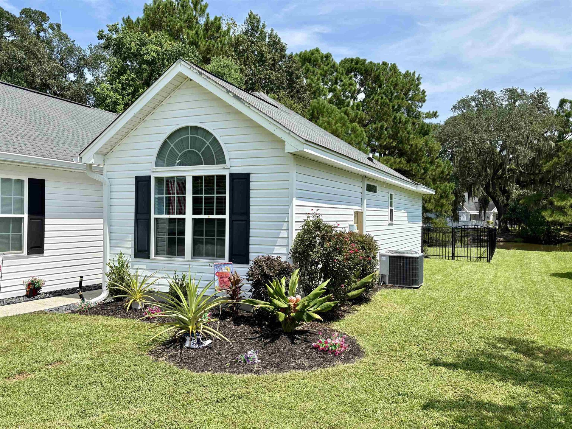 72 Daniel Morrall Ln. Photo 23