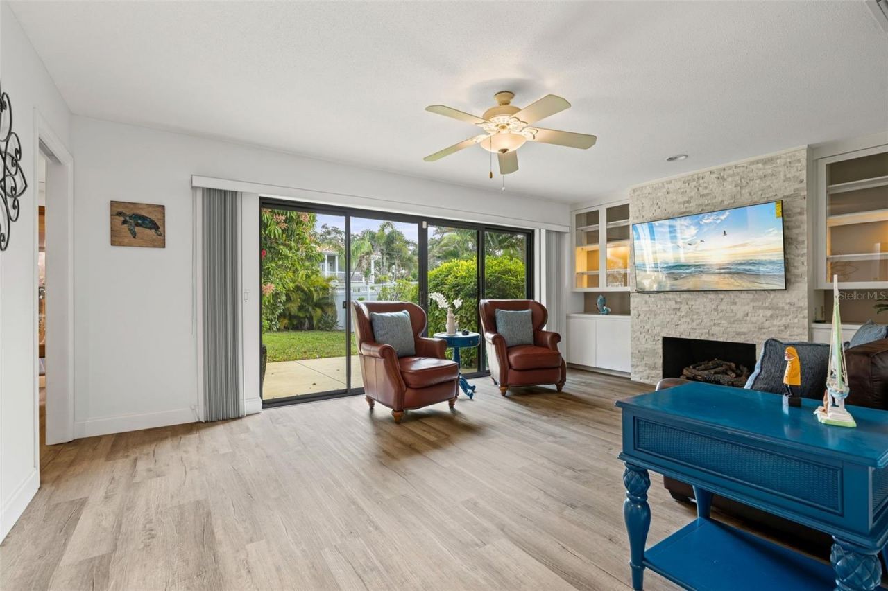 7215 Westmoreland Drive, Sarasota, FL 34243 Photo