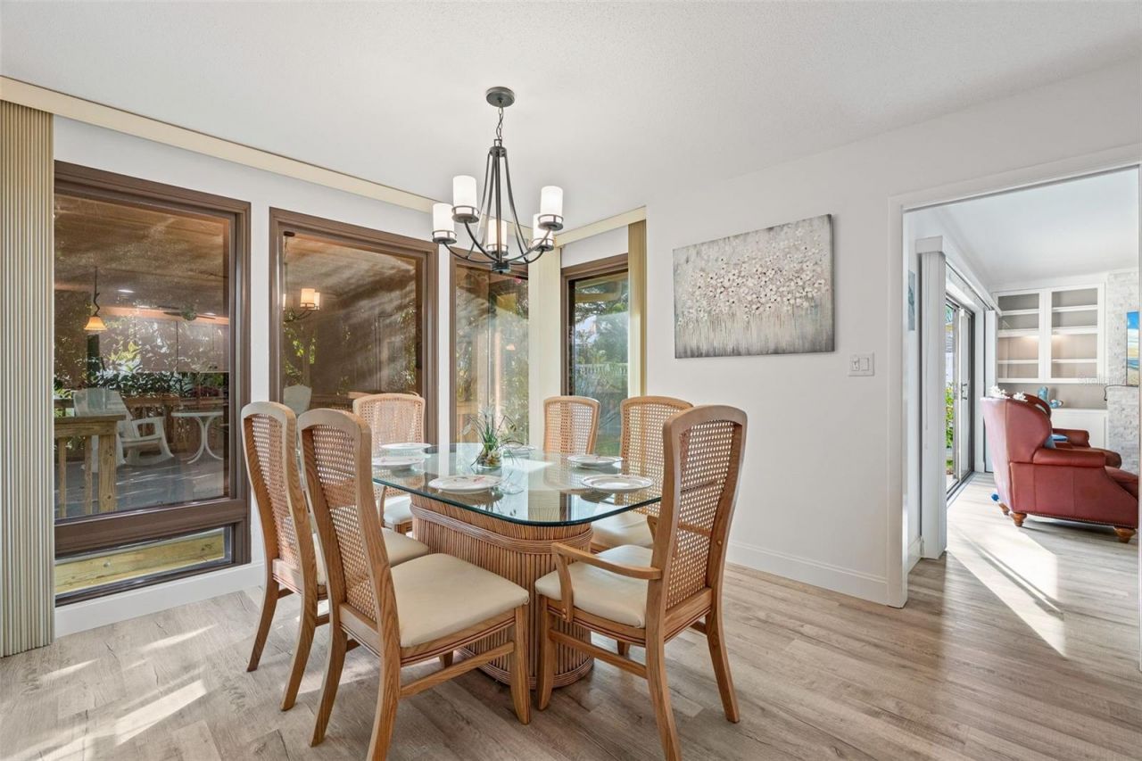 7215 Westmoreland Drive, Sarasota, FL 34243 Photo