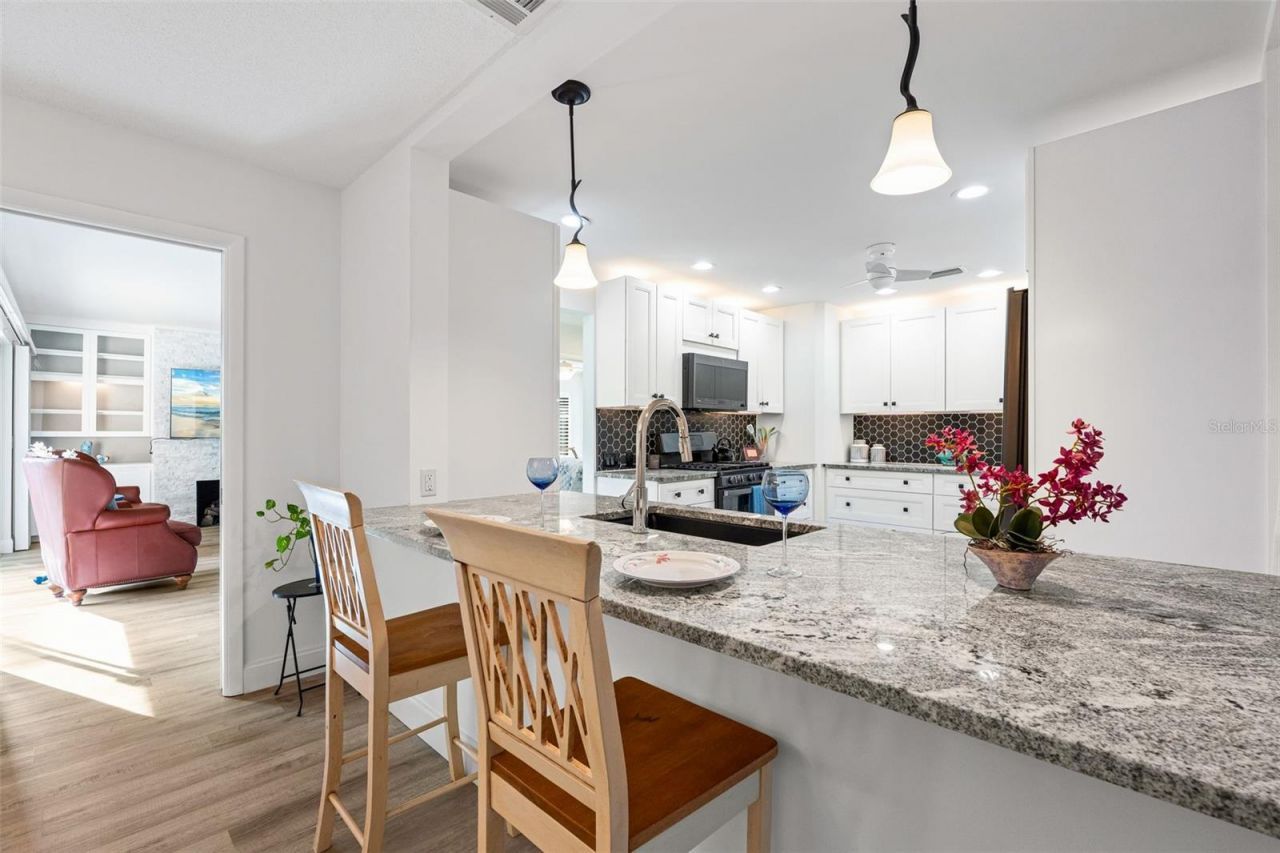 7215 Westmoreland Drive, Sarasota, FL 34243 Photo