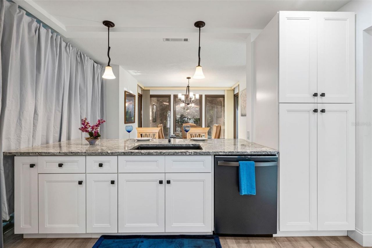 7215 Westmoreland Drive, Sarasota, FL 34243 Photo