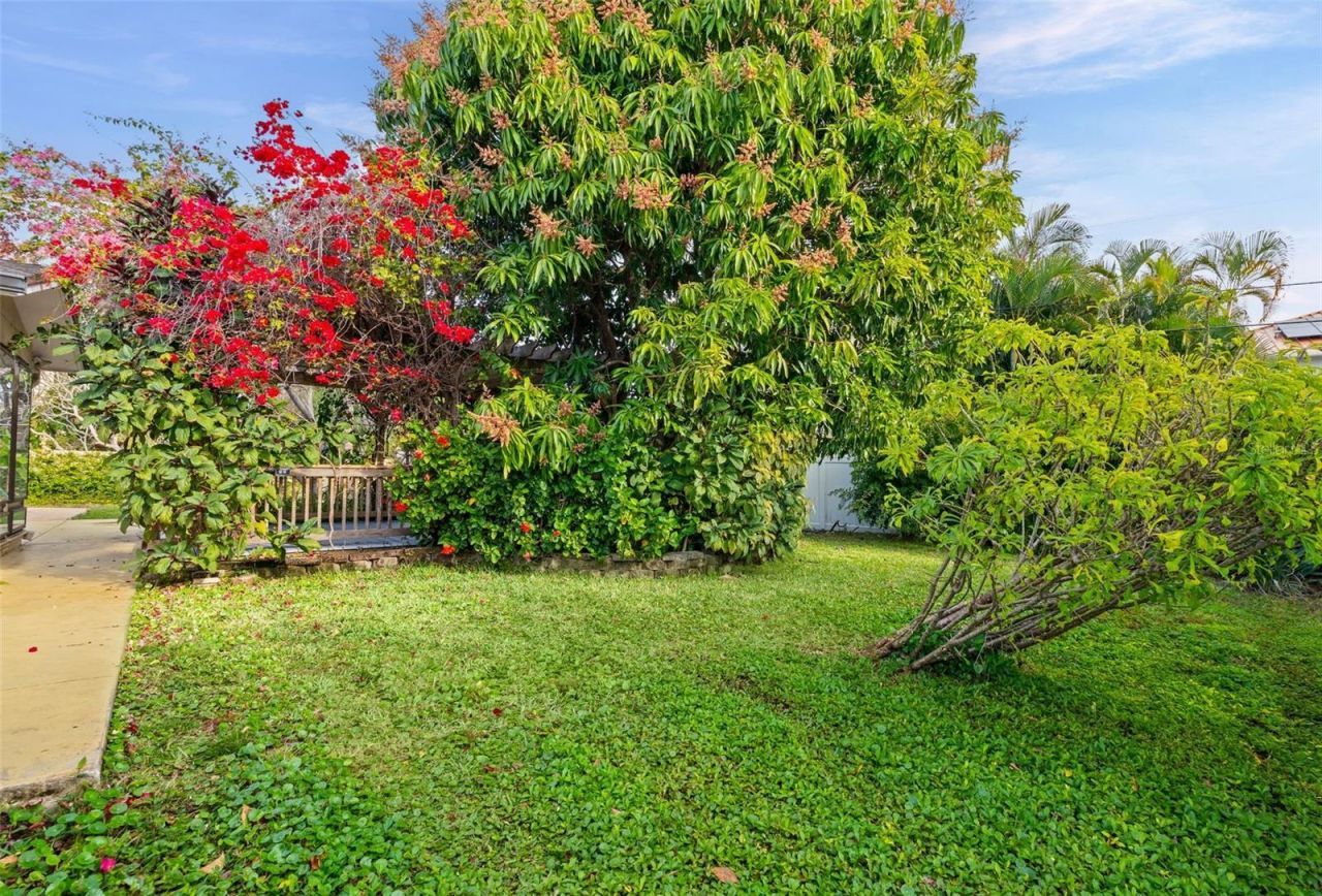 7215 Westmoreland Drive, Sarasota, FL 34243 Photo