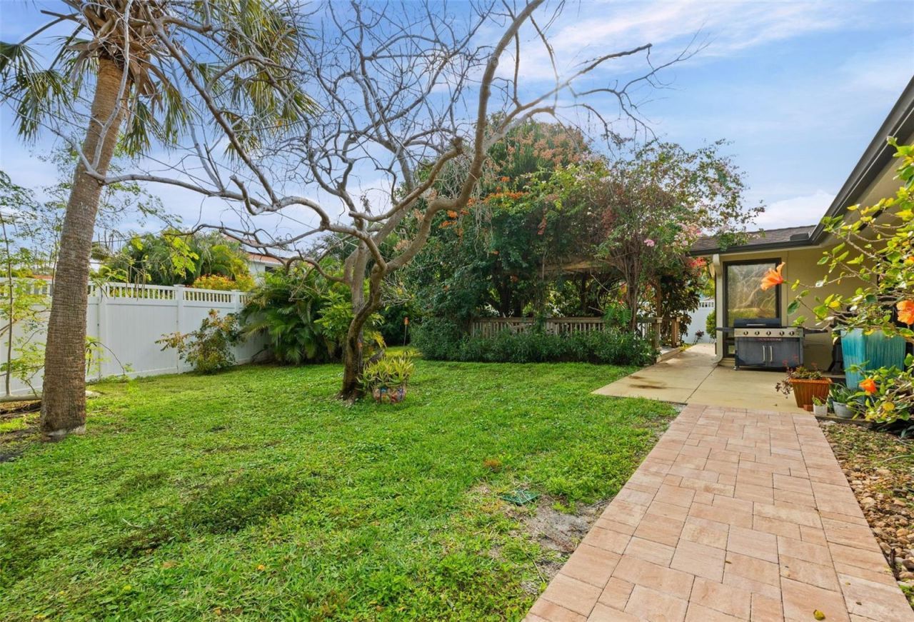 7215 Westmoreland Drive, Sarasota, FL 34243 Photo