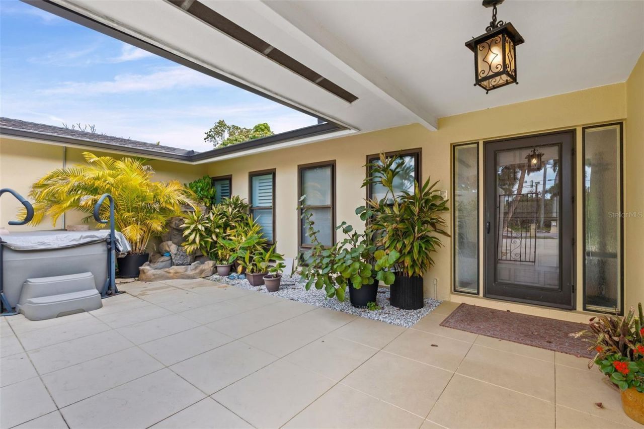 7215 Westmoreland Drive, Sarasota, FL 34243 Photo