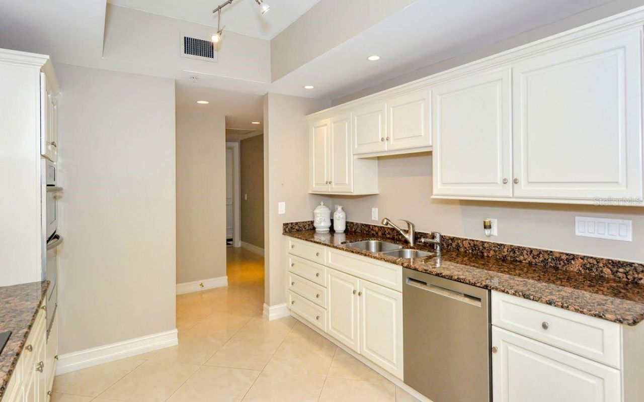 1111 Ritz Carlton Drive, Unit 1004, Sarasota, FL 34236 Photo