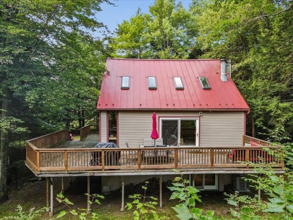 29 Northpointe Road, Thornton, NH 03285