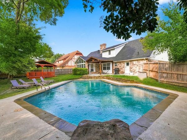 919 Green Hills Road, Duncanville, TX 75137
