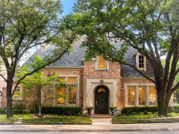 5719 Hagen Court, Dallas, TX 75252