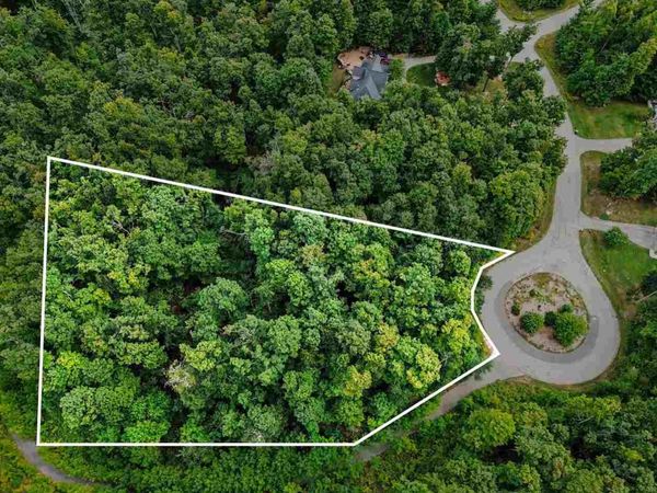 0000 Chapel Hill Drive, Unit 31, Petoskey, MI 49770