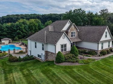 231 HAWKVIEW COURT, MOHRSVILLE, PA 19541
