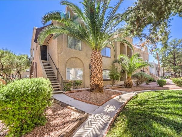 5181 Pioneer Avenue, Unit 202, Las Vegas, NV 89146