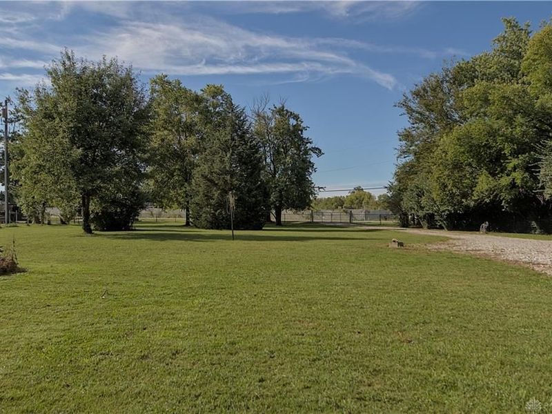 8255 SR 571, West Milton, OH 45383 Photo 22