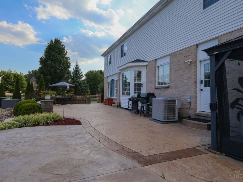 4250 English Oaks Court, Union Township, OH 45103 Photo 4