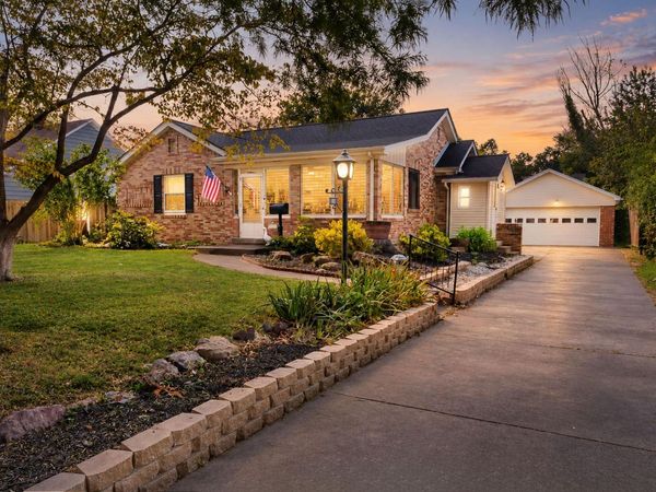 3317 Bayard Park Drive, Evansville, IN 47714