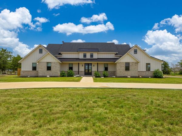 1215 Private Road 7039, Lexington, TX 78947