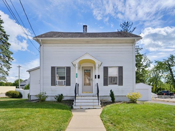 101 Fisher St, North Attleboro, MA 02760