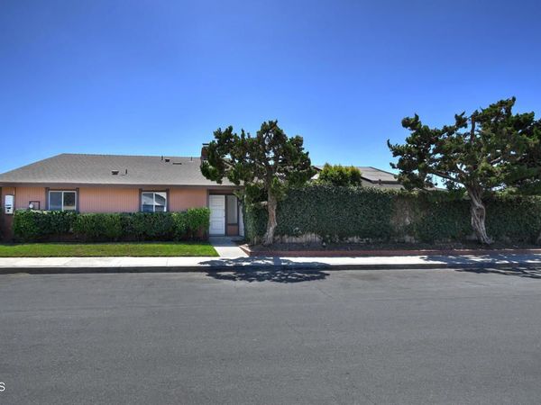 963 Palmer Avenue, Camarillo, CA 93010