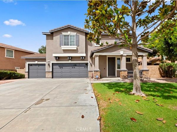 6841 Lokai Court, Eastvale, CA 92880