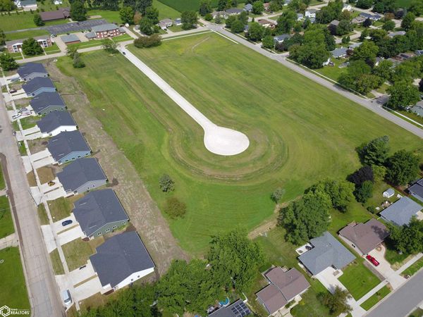 1604 Sunset Street, Grinnell, IA 50112