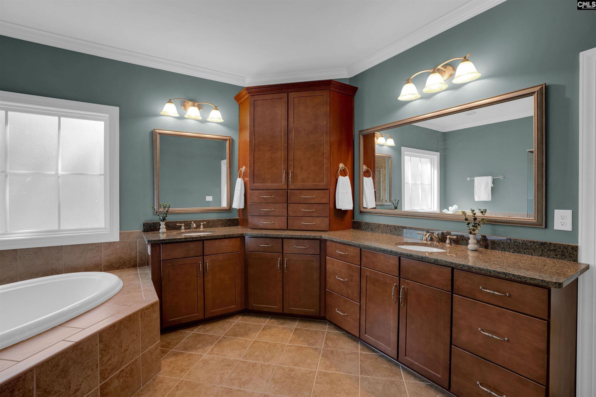 227 Portsmouth Drive Photo 31
