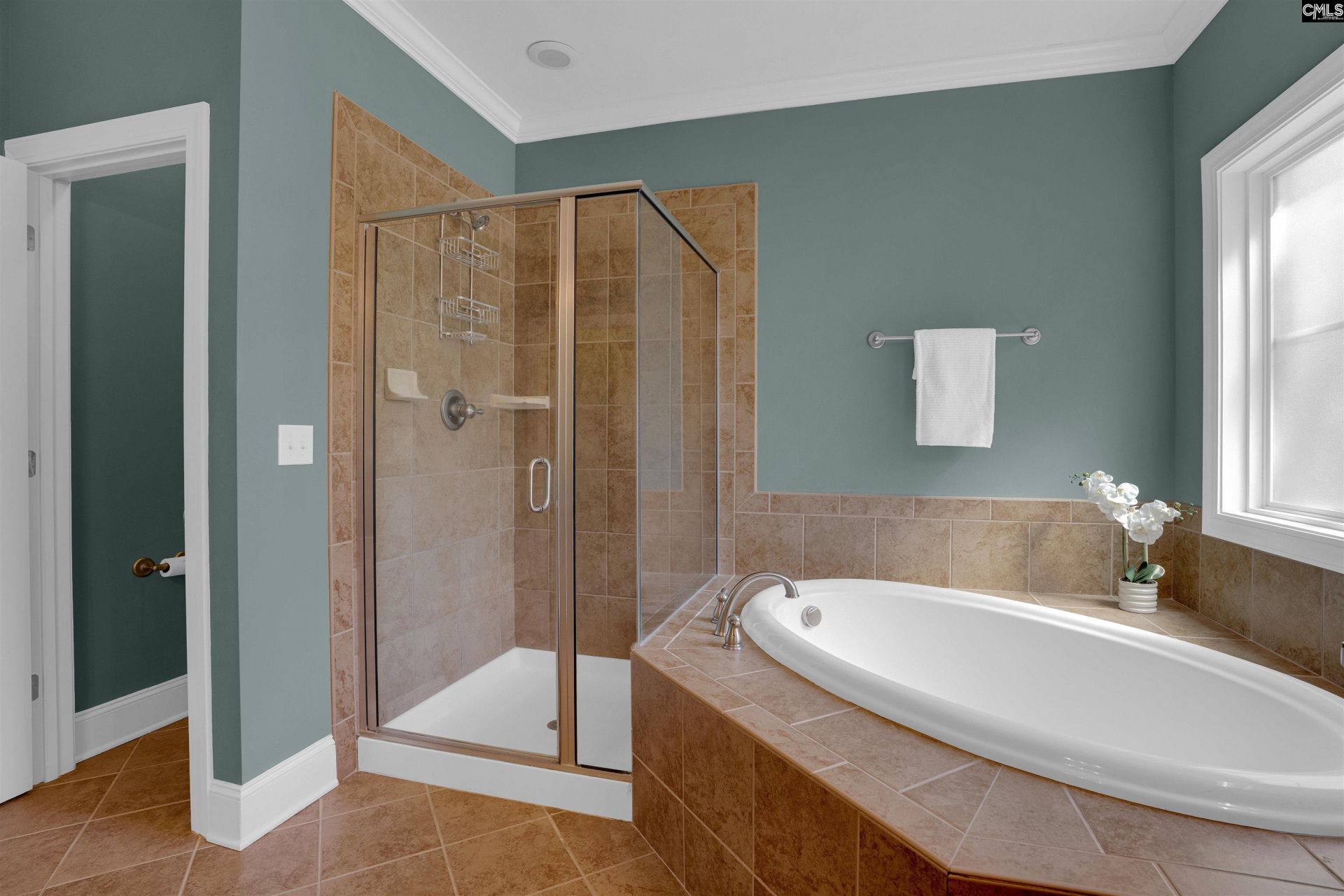 227 Portsmouth Drive Photo 32