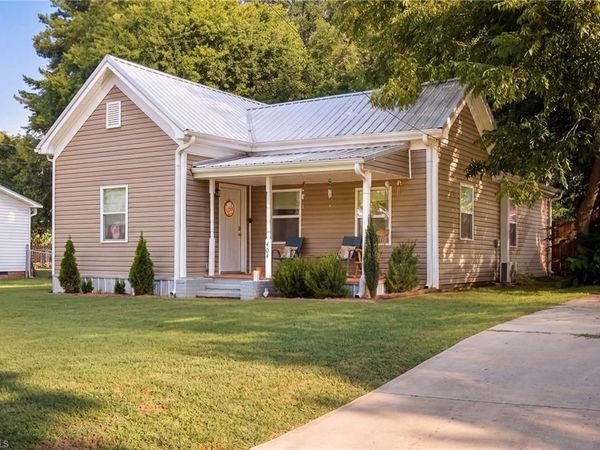 404 W 7th Avenue, Lexington, NC 27292