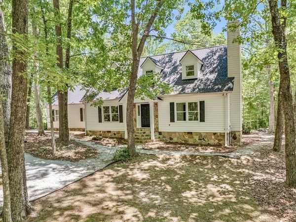 230 Haynes Road , Moreland, GA 30259