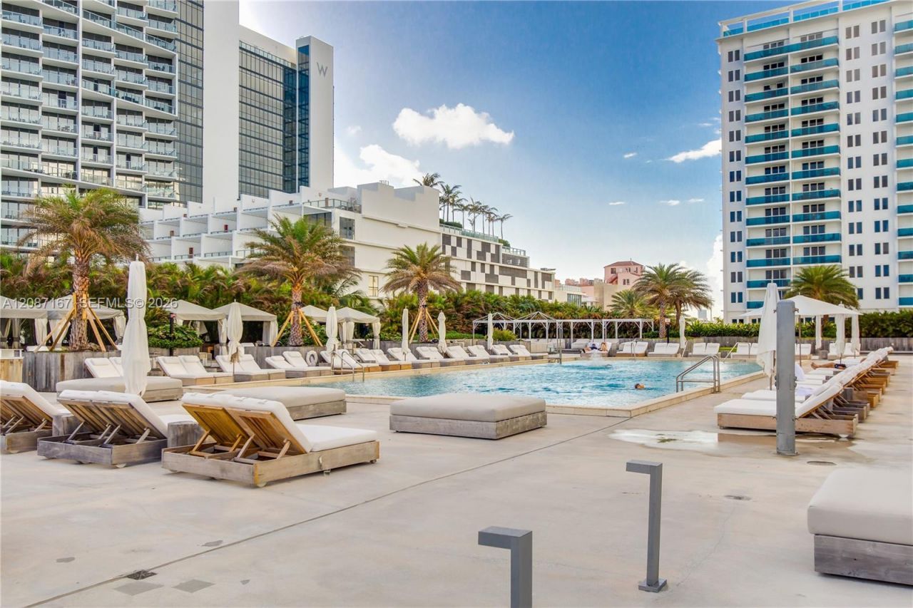 2301 Collins Av, Unit 1026, Miami Beach, FL 33139 Photo