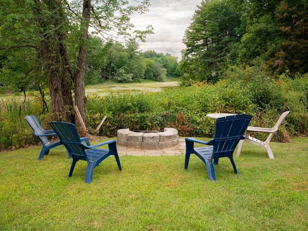 10 Lilac Street, Hudson, NH 03051