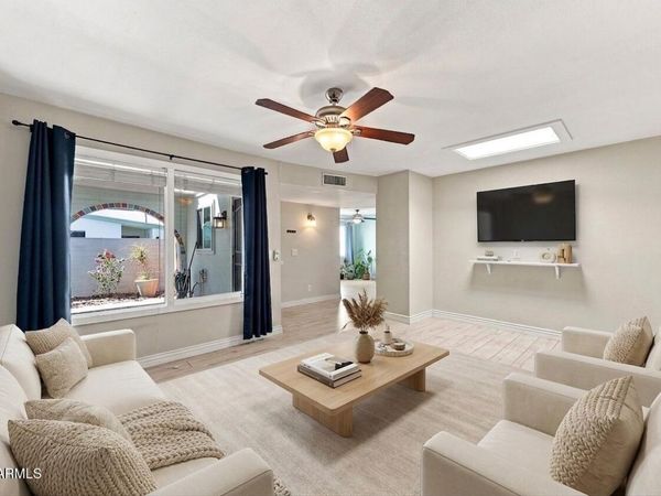 410 W LAGUNA Drive, Tempe, AZ 85282