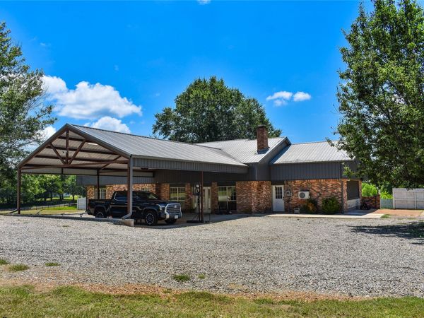 1313 E Main Street , Unit 3, Antlers, OK 74523