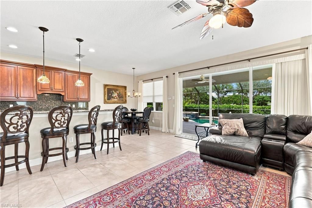 19600 Maddelena Cir, Estero, FL 33967 Photo