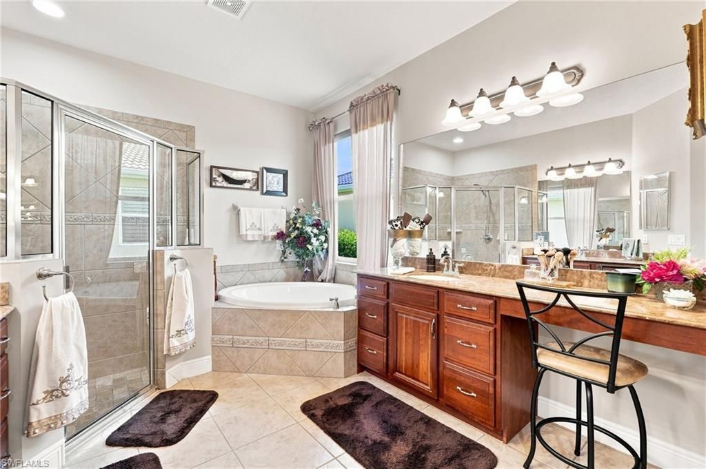 19600 Maddelena Cir, Estero, FL 33967 Photo
